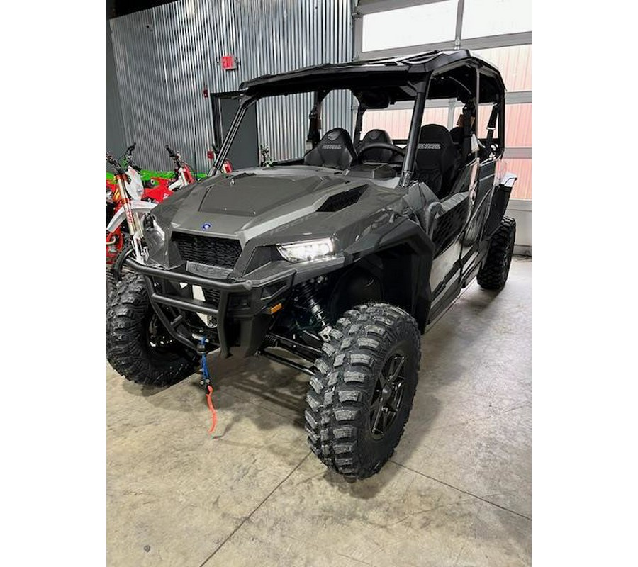 2025 Polaris Industries GENERAL XP 4 ULTIMATE