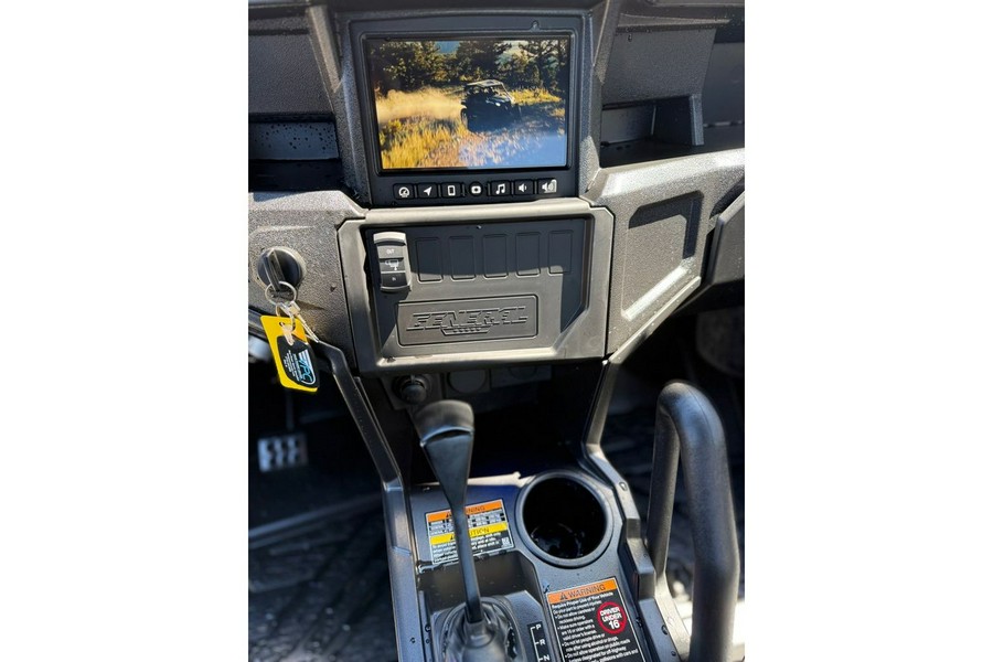 2025 Polaris GENERAL XP 4 1000 ULTIMATE - GRANITE GRAY Ultimate