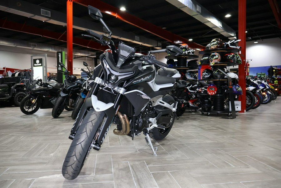 2026 CFMOTO 800NK
