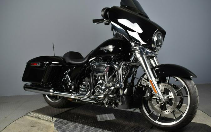 2022 Harley-Davidson Street Glide