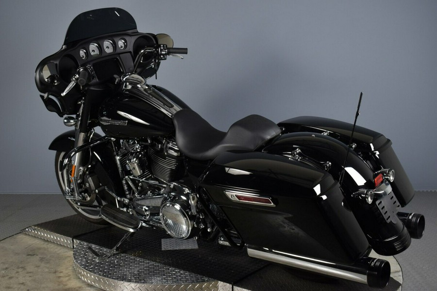 2022 Harley-Davidson Street Glide