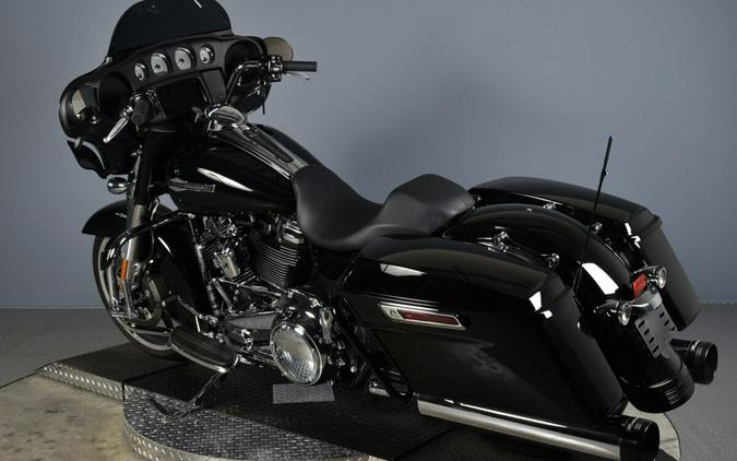 2022 Harley-Davidson Street Glide