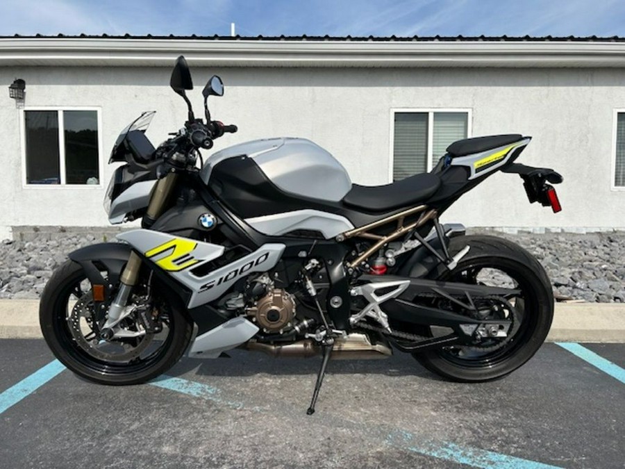 2022 BMW S 1000 R Hockenheim Silver Metallic