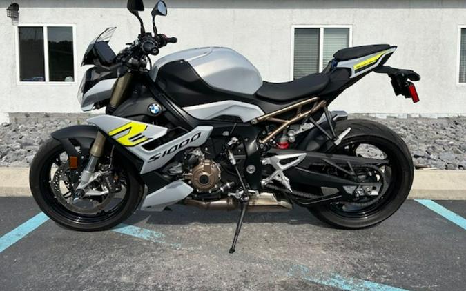 2022 BMW S 1000 R Hockenheim Silver Metallic