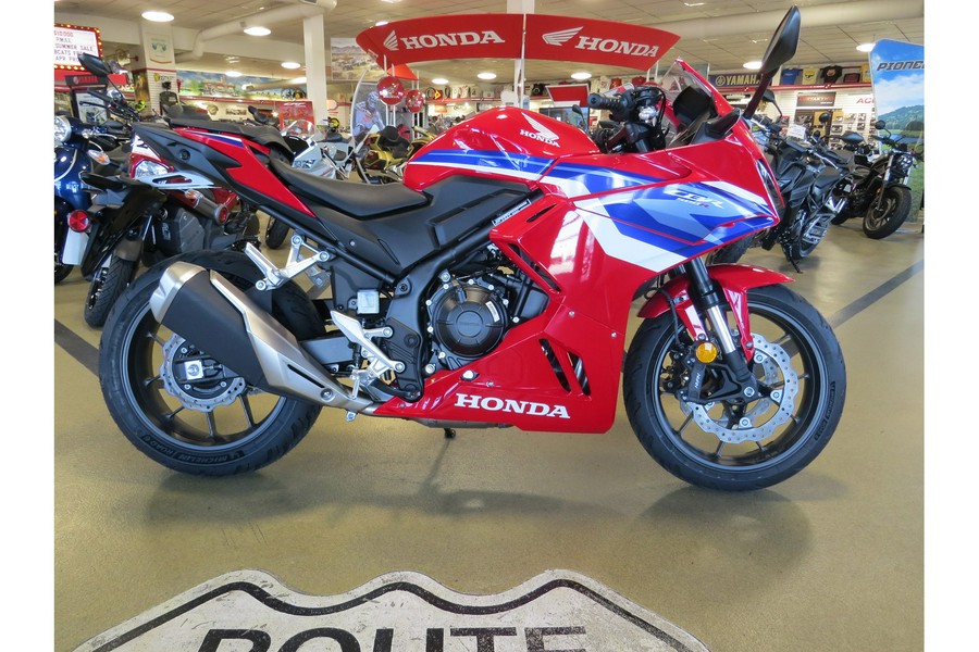 2025 Honda CBR500R ABS