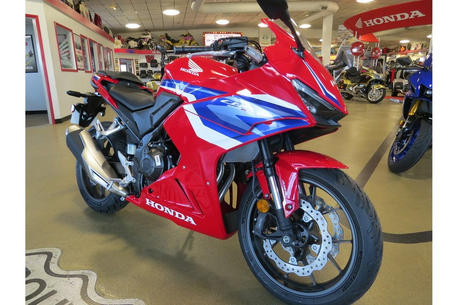 2025 Honda CBR500R ABS