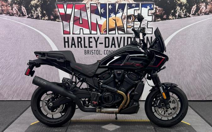 2025 RA1250ST Pan America® 1250 ST