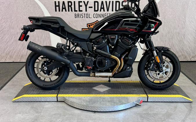 2025 RA1250ST Pan America® 1250 ST
