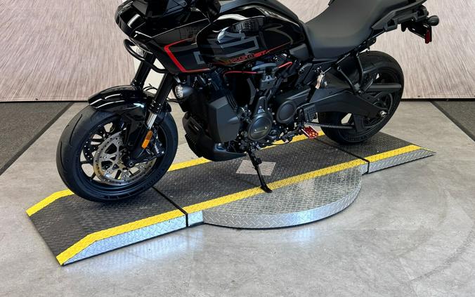 2025 RA1250ST Pan America® 1250 ST