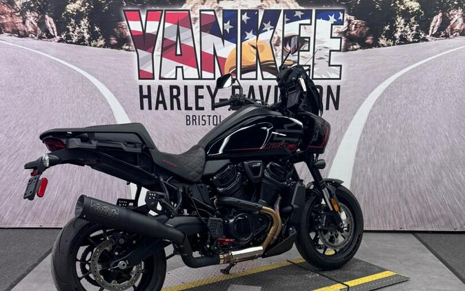 2025 RA1250ST Pan America® 1250 ST