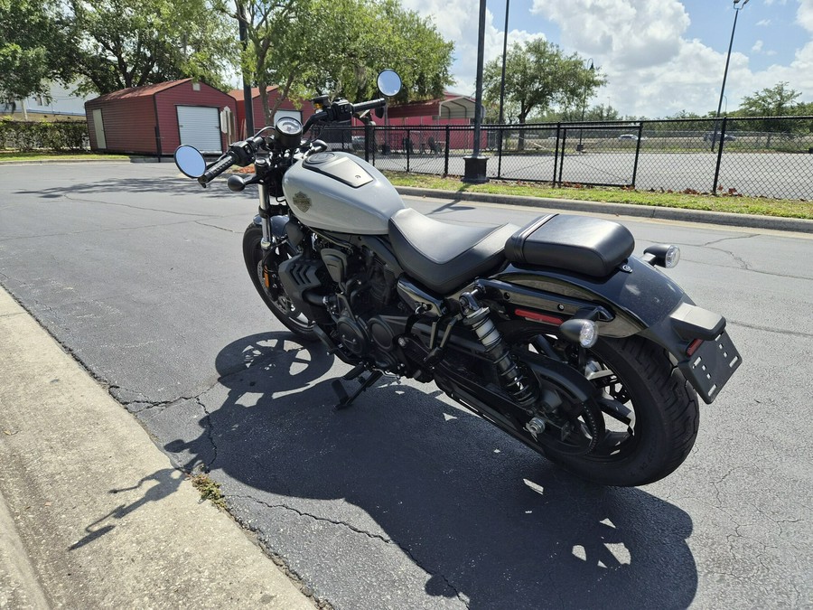 RH975 2025 Nightster