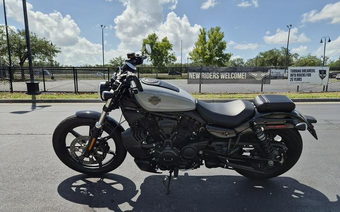 RH975 2025 Nightster