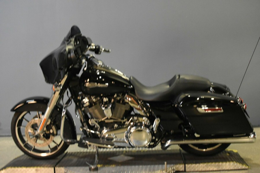 2022 Harley-Davidson Street Glide