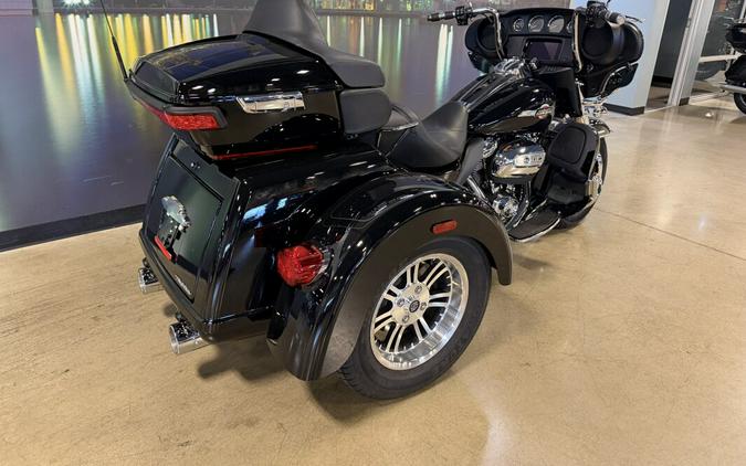 FLHTCUTG 2024 Tri Glide Ultra