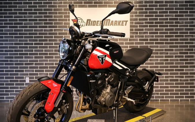 2025 Triumph Trident