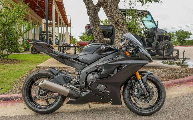 2026 YAMAHA YZF-R6 RACE