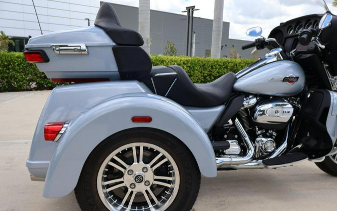 2023 Harley-Davidson Tri Glide Ultra FLHTCUTG