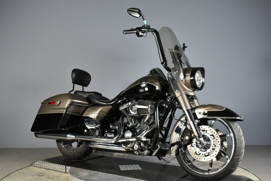 2014 Harley-Davidson<sup>®</sup> Cvo Road King