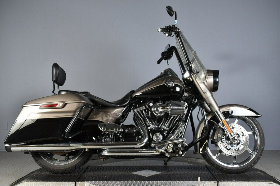 2014 Harley-Davidson<sup>®</sup> Cvo Road King