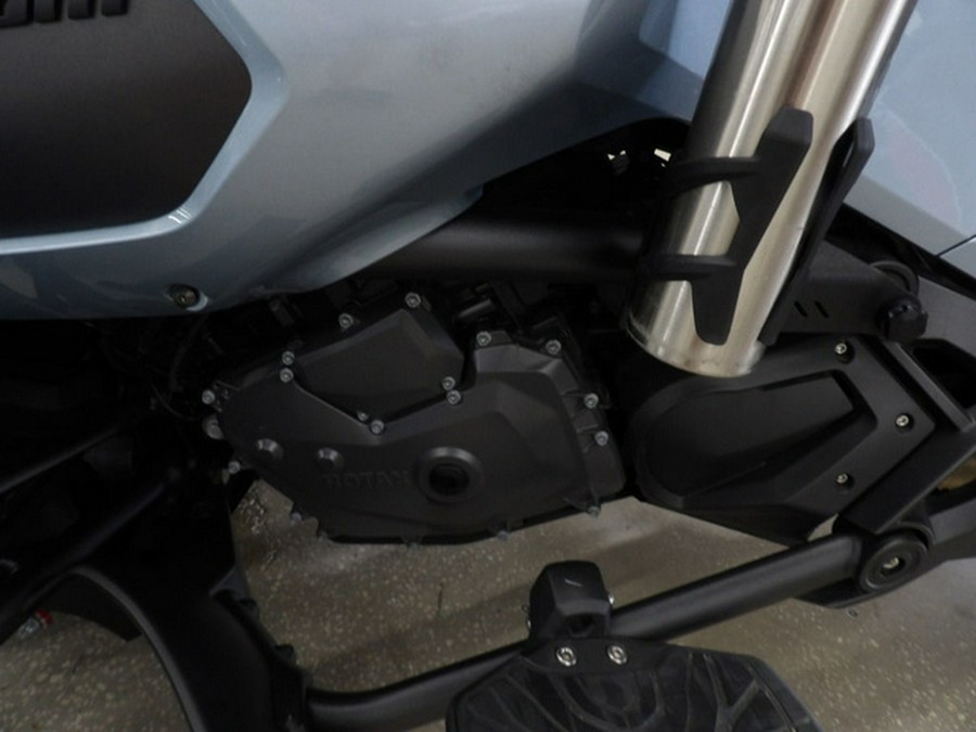 2022 Can-Am Spyder F3 Limited Dark Wheels