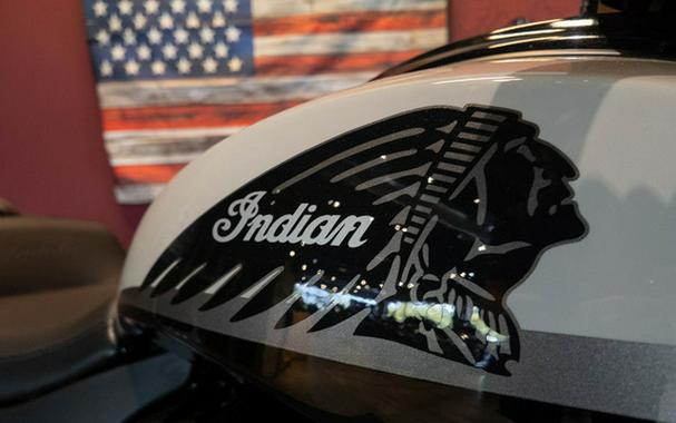 2026 Indian Chieftain PowerPlus Dark Horse 112 w/PowerBand Chalk with Black Metallic