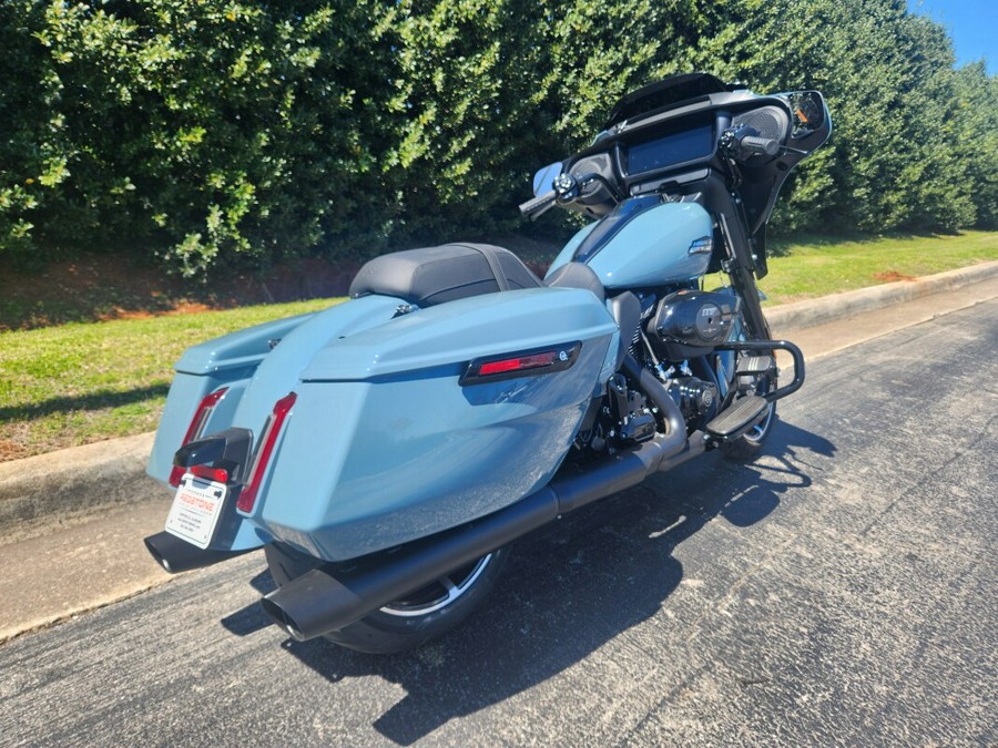 FLHX 2024 Street Glide®