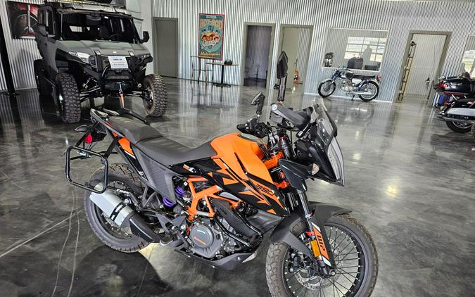 2024 KTM Adventure 390