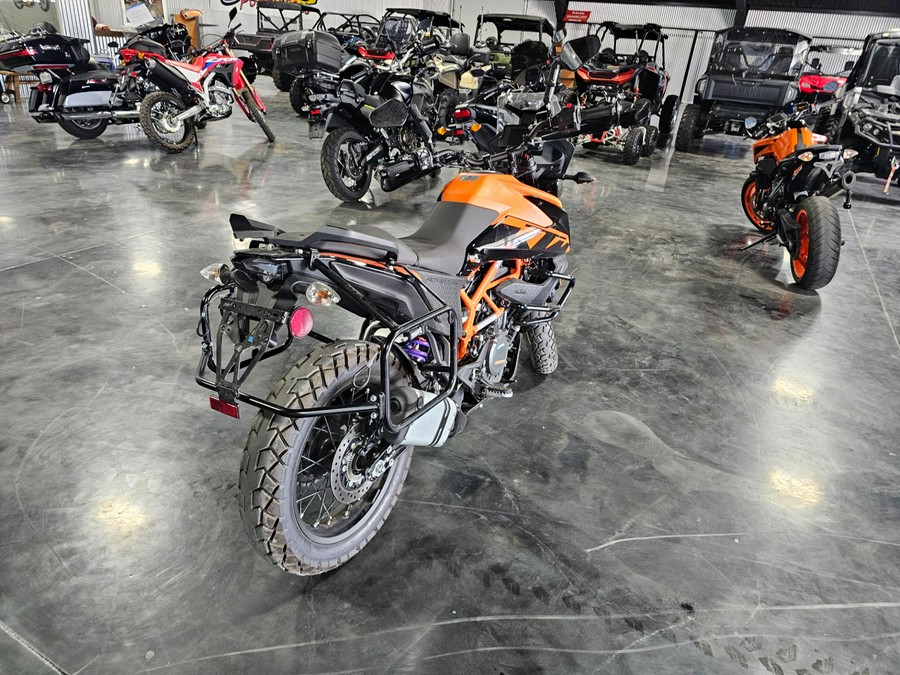 2024 KTM Adventure 390