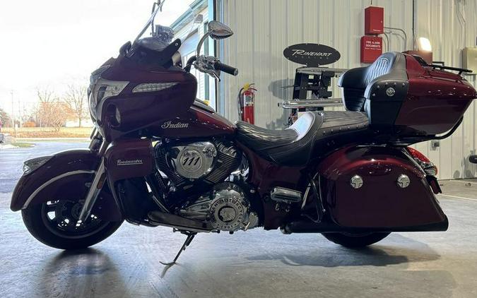 2017 Indian Motorcycle® Roadmaster® Burgundy Metallic
