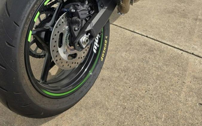 2024 Kawasaki Z900 SE ABS SE