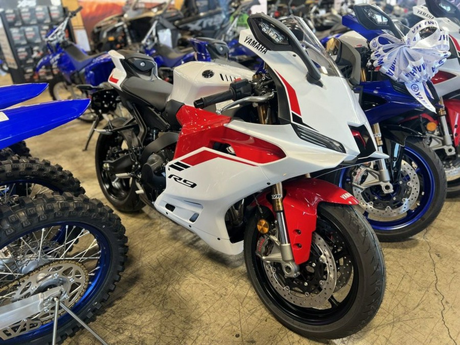 2025 Yamaha YZF R9