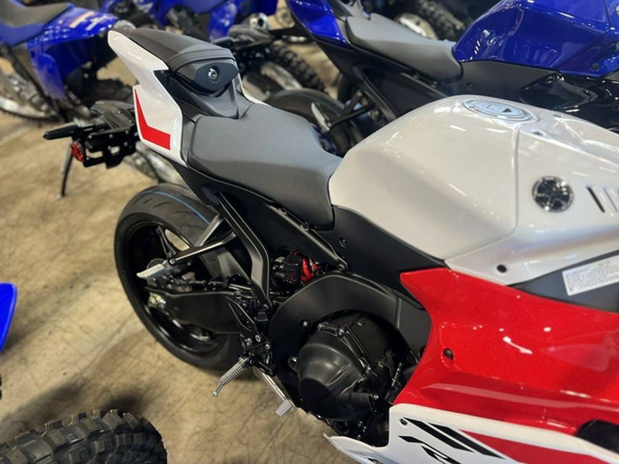 2025 Yamaha YZF R9
