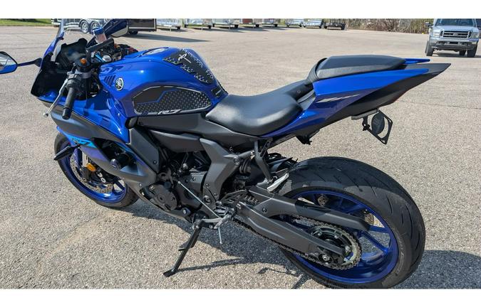 2024 YZF-R7 - Yamaha