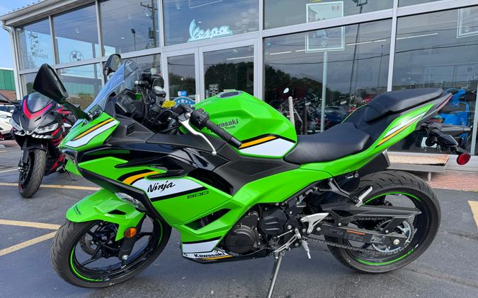 2025 KAWASAKI NINJA 500