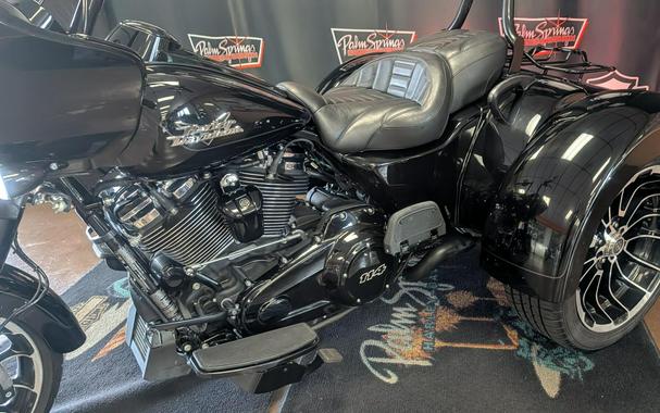 FLTRT 2023 Road Glide 3