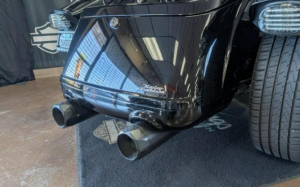 FLTRT 2023 Road Glide 3
