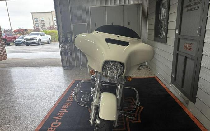 2022 Harley-Davidson® FLHX - Street Glide®