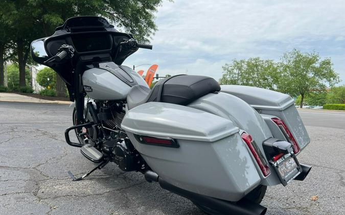 2024 FLHX Street Glide®