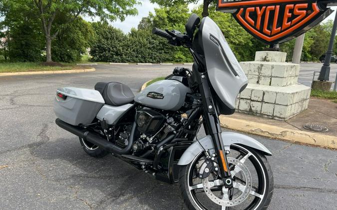 2024 FLHX Street Glide®