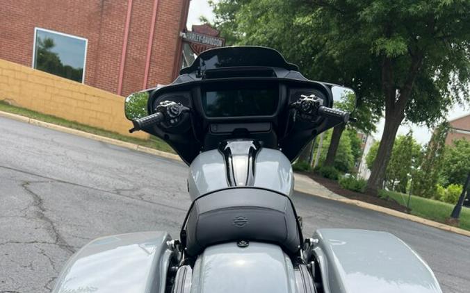 2024 FLHX Street Glide®