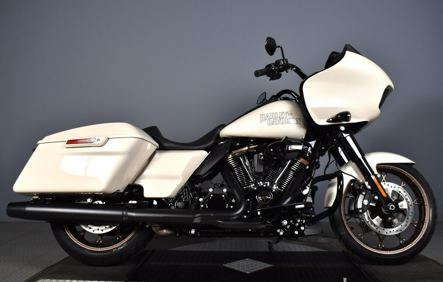 2023 Harley-Davidson Road Glide ST