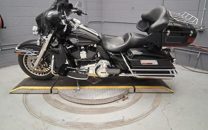 2013 Harley-Davidson® FLHTCU - Electra Glide® Ultra Classic®