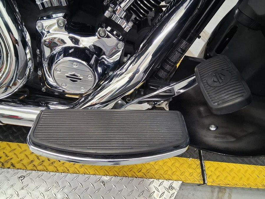 2013 Harley-Davidson® FLHTCU - Electra Glide® Ultra Classic®