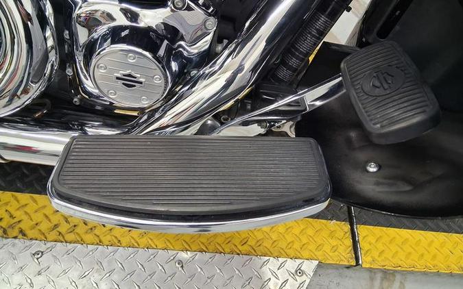 2013 Harley-Davidson® FLHTCU - Electra Glide® Ultra Classic®