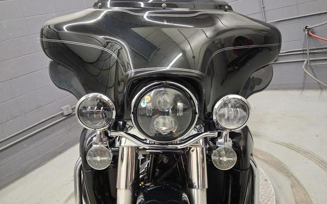 2013 Harley-Davidson® FLHTCU - Electra Glide® Ultra Classic®