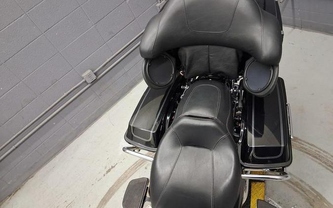 2013 Harley-Davidson® FLHTCU - Electra Glide® Ultra Classic®