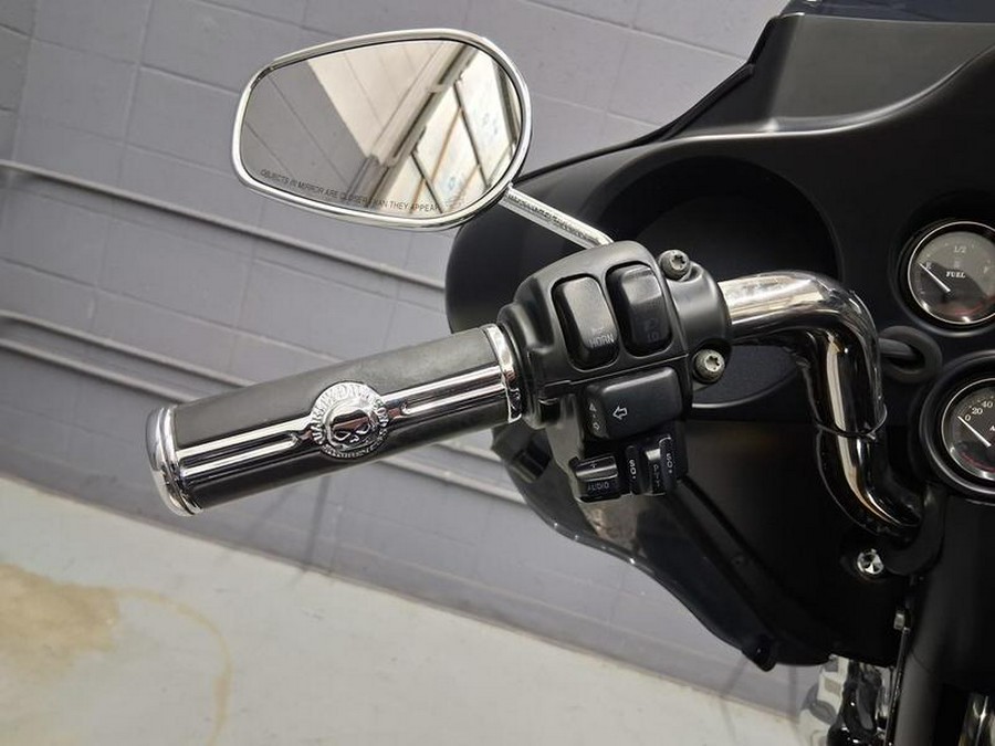 2013 Harley-Davidson® FLHTCU - Electra Glide® Ultra Classic®