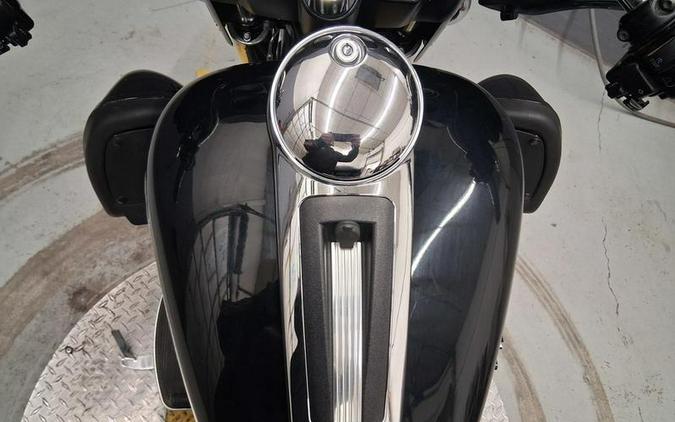 2013 Harley-Davidson® FLHTCU - Electra Glide® Ultra Classic®