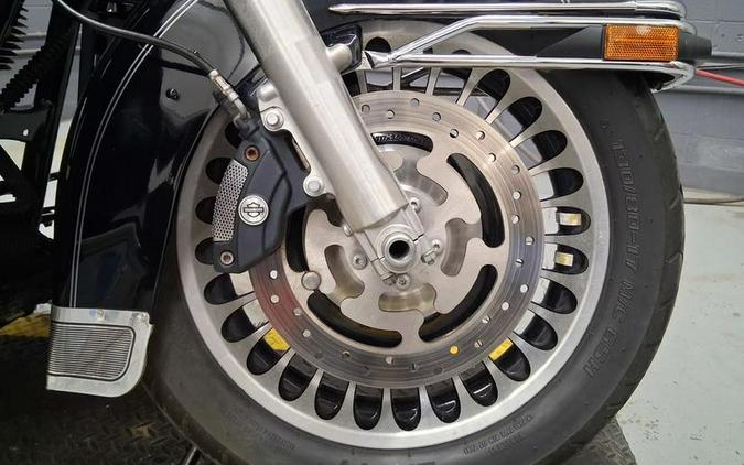 2013 Harley-Davidson® FLHTCU - Electra Glide® Ultra Classic®