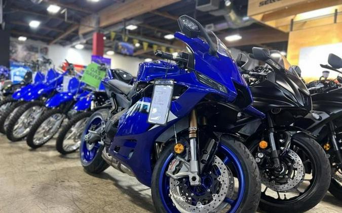 2025 Yamaha YZF R9